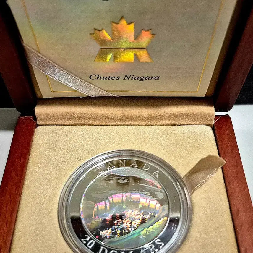 [BUNJANG] Royal Canadian Mint Niagara Falls Hologram Silver Coin 1 oz 99.99% / 캐나다 조폐국 나이아가라 홀로그램 은화 1온스 99.99%