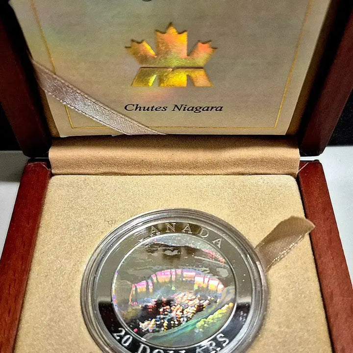 [BUNJANG] Royal Canadian Mint Niagara Falls Hologram Silver Coin 1 oz 99.99% / 캐나다 조폐국 나이아가라 홀로그램 은화 1온스 99.99%