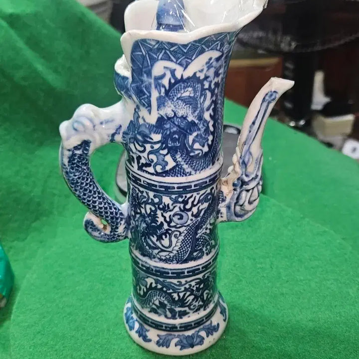[BUNJANG] Antique Large Blue-and-White Porcelain Dragon Ewer and Inkstone / 엔틱 대형 청화백자 용무늬 주전자 겸 연적 (소장용/인테리어)