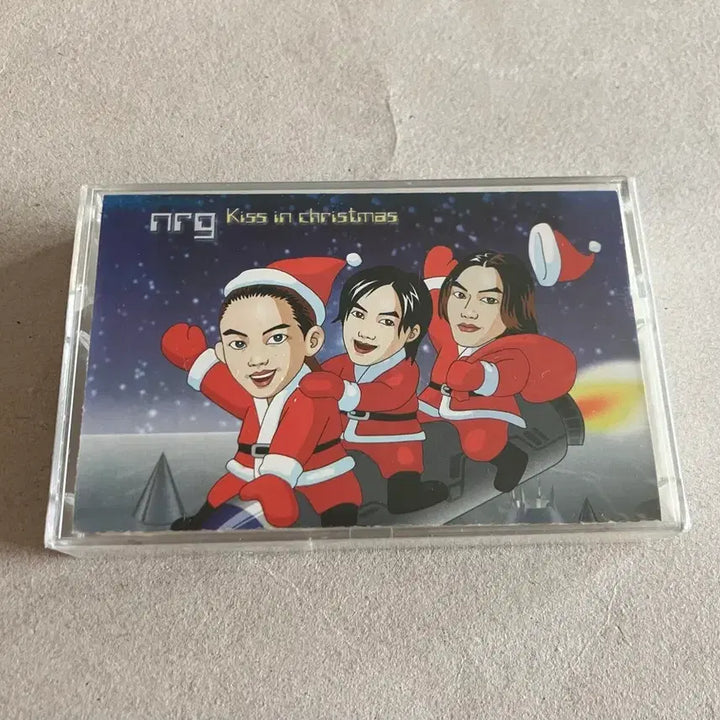 [BUNJANG] NRG Kiss In Christmas Unsealed Cassette Tape / 90년대 NRG 엔알지 Kiss In Christmas 미개봉 카세트테이프