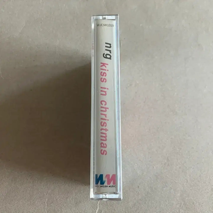 [BUNJANG] NRG Kiss In Christmas Unsealed Cassette Tape / 90년대 NRG 엔알지 Kiss In Christmas 미개봉 카세트테이프