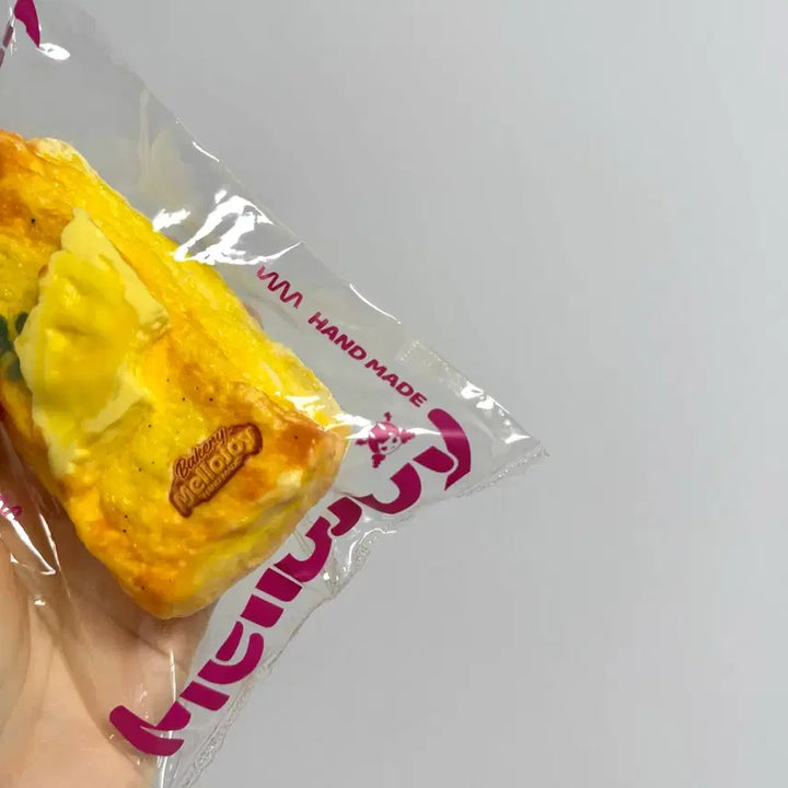 [BUNJANG] Mellojoy Mellojoy Handmade Malangi Toast Stick Keychain / 멜로조이 Mellojoy 토스트 스틱 수제말랑이