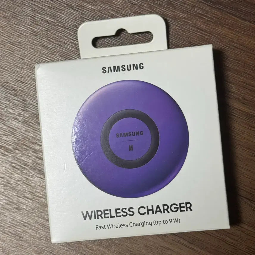[BUNJANG] BTS Buzz Collaboration Lenticular Photocard Case Wireless Charger Set / 방탄 bts 버즈 콜라보 렌티 포카 케이스 무선충전기 세트 (버즈X)