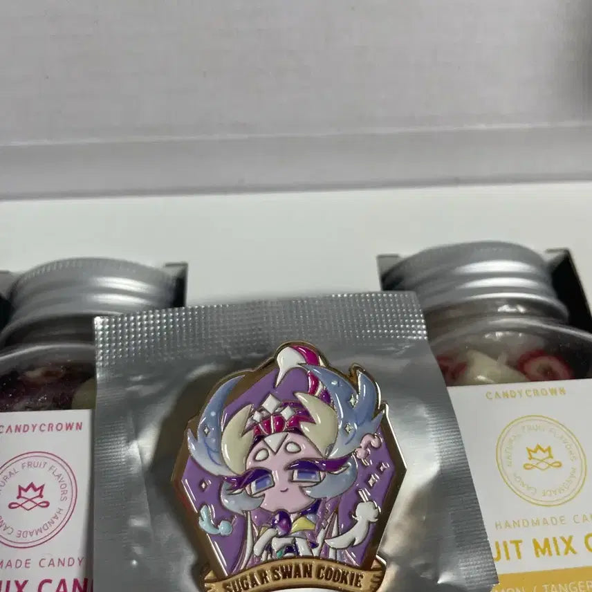 [BUNJANG] Cookie Run Collectible Pin Badge - Sugar Swan (Seolbaek) / 쿠키런 콜렉터블 핀뱃지 설백 설탕백조