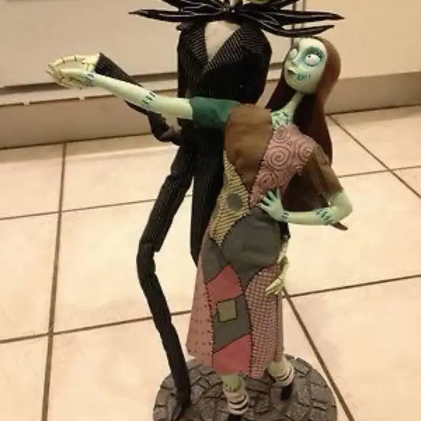 [BUNJANG] Jun Planning Nightmare Before Christmas Jack &amp; Sally Statue / 새상품 크리스마스의 악몽 피규어 준플래닝