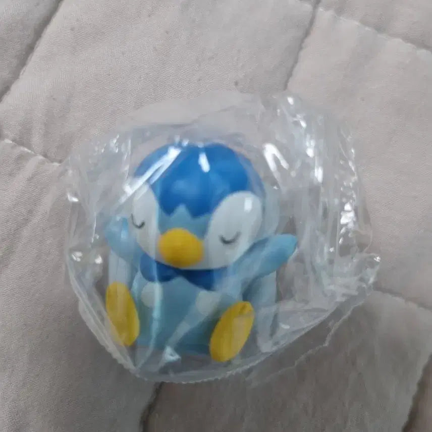 [BUNJANG] Pokemon Piplup Beverage Figure / 포켓몬 음료수 팽도리 피규어