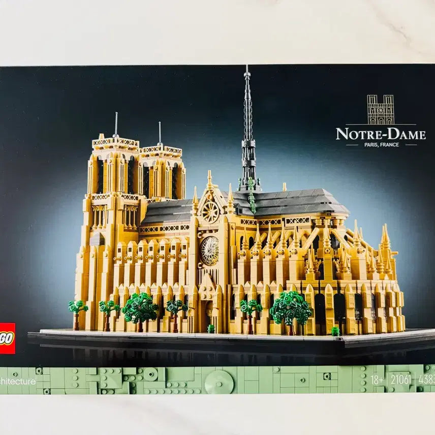 [BUNJANG] LEGO Architecture Notre Dame Cathedral [21061] / 레고 아키텍처 노트르담 대성당 [21061]