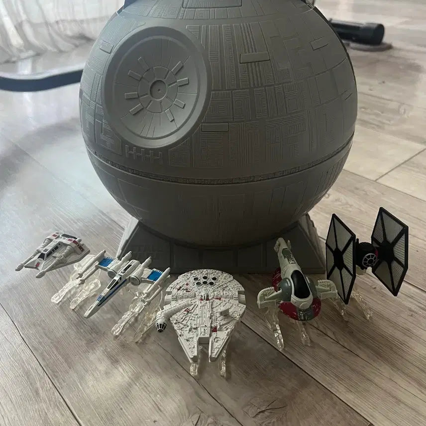 [BUNJANG] Hot Wheels Star Wars Death Star Mini Spaceship Figure 5-Piece Set / 고전) 핫 휠 스타워즈 데스스타 미니 피규어 5종 세트