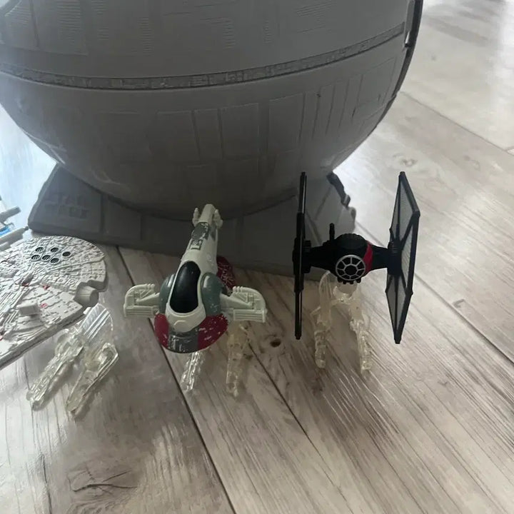 [BUNJANG] Hot Wheels Star Wars Death Star Mini Spaceship Figure 5-Piece Set / 고전) 핫 휠 스타워즈 데스스타 미니 피규어 5종 세트