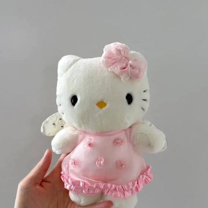 [BUNJANG] Classic Angel Kitty Plush Toy / 고전 엔젤 키티 인형 천사 키티