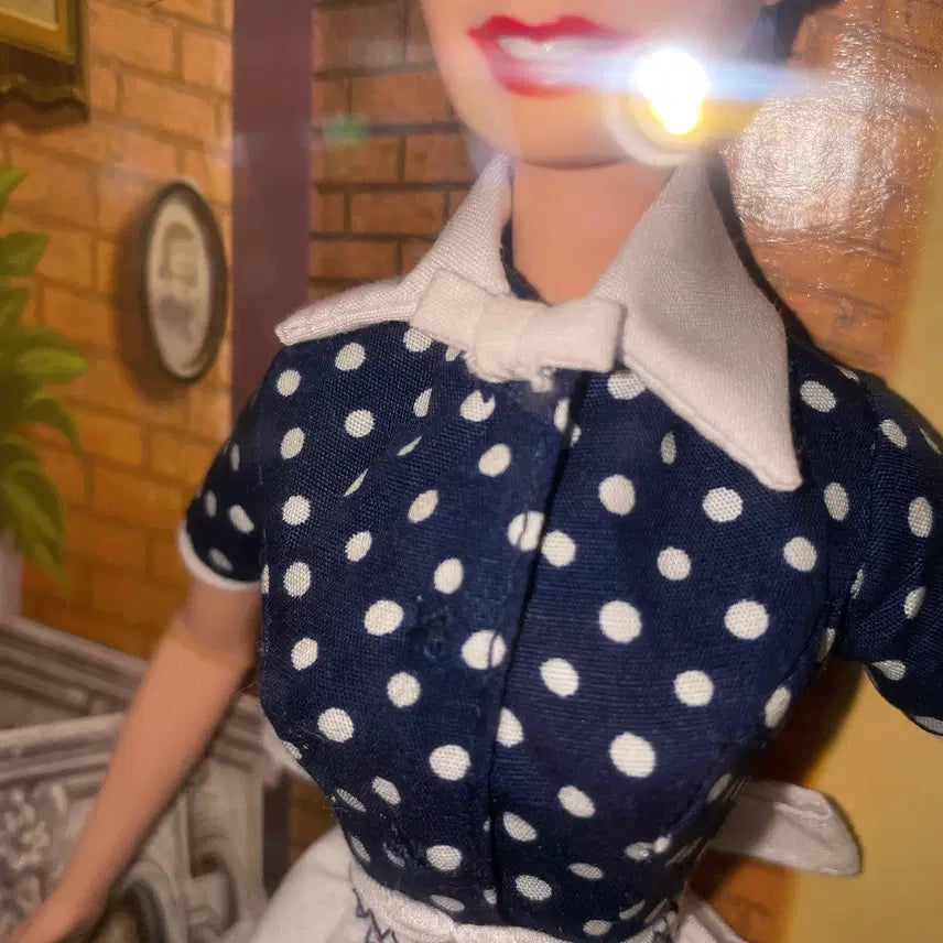 [BUNJANG] 2004 I Love Lucy Sales Resistance Barbie Collector Edition NRFB / 2004 I Love Lucy 루실 볼 바비 Episode 45 Sales Resistance 미개봉 NRFB 컬렉터 에디션