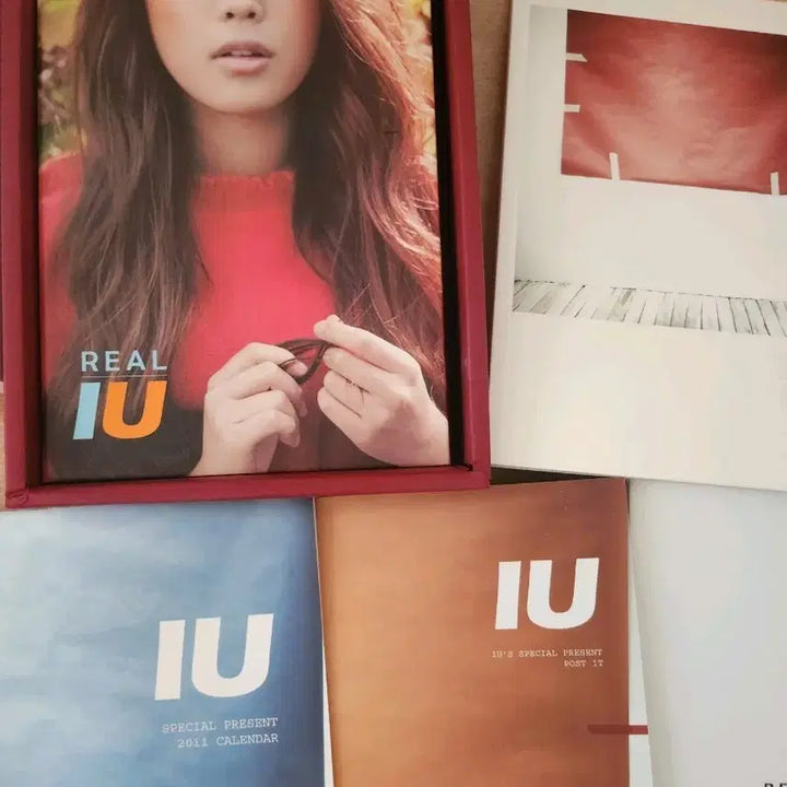 [BUNJANG] IU Special Limited Edition Album with Photobook and Calendar / 아이유 리얼한정판