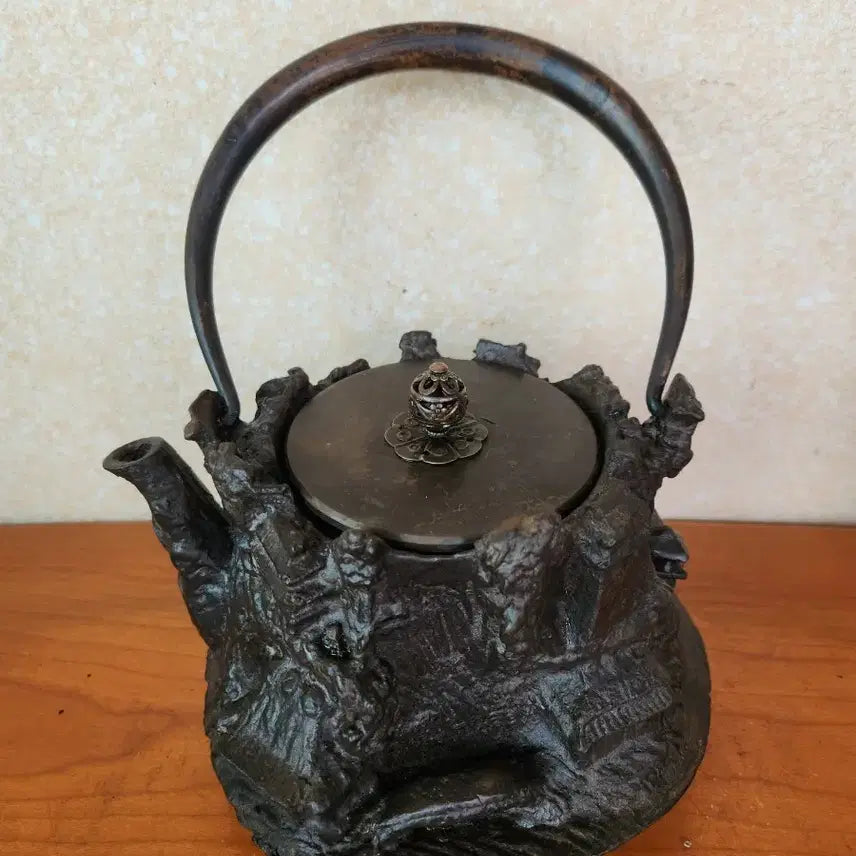 [BUNJANG] Gwi Mundo Iron Kettle / 귀문당 무쇠 주전자