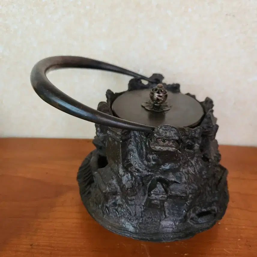 [BUNJANG] Gwi Mundo Iron Kettle / 귀문당 무쇠 주전자