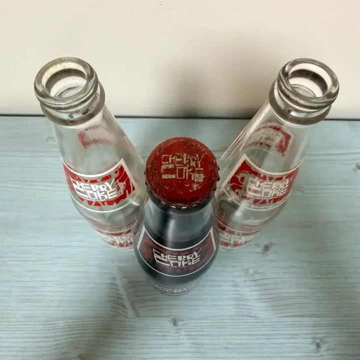 [BUNJANG] Coca-Cola Cherry Coke Thailand Bottles (Set of 2) / 코카콜라 체리코크 태국