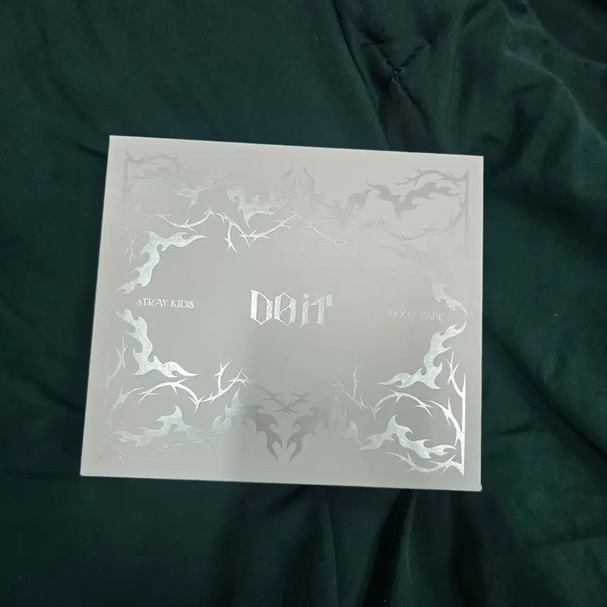 [BUNJANG] Stray Kids Felix Do It Bluetooth Speaker Bundle Set (Photocard Included) / Do It 스키주 블루투스 스피커 앨범 뽁아리 필릭스 (+포카포함)