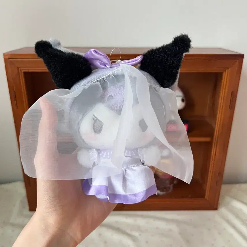 [BUNJANG] Sanrio Kuromi Wedding Doll / 산리오 쿠로미 웨딩 인형