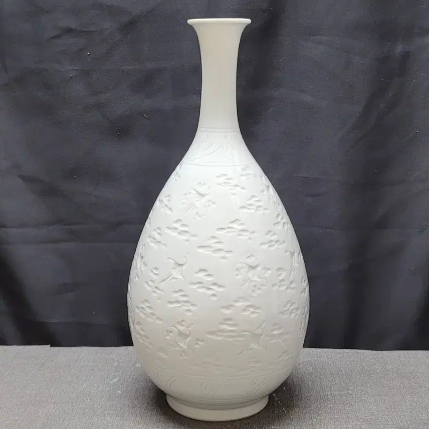 [BUNJANG] Sugwangyo Baekja Engraved Cloud Crane Motif Vase / 수광요 백자 음각 운학문 주병 도자기