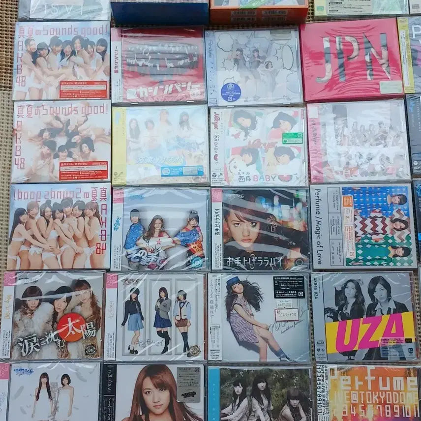 [BUNJANG] AKB48 Bundle Set: CDs, DVDs, Posters, Photos, and Merchandise / AKB48 CD, DVD, 포스터, 사진 등 앨범 및 굿즈 일괄 아이돌 걸그룹