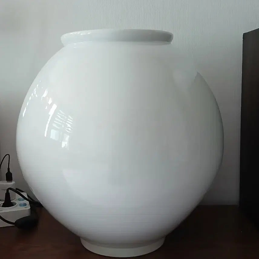 [BUNJANG] Large White Porcelain Moon Jar / 대형 백자 달항아리