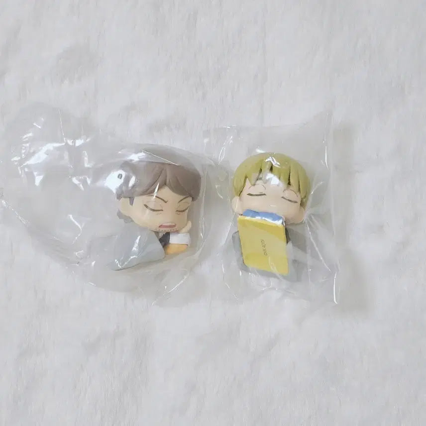 [BUNJANG] Attack on Titan Onemutan Jean &amp; Armin Gacha Figures / 진격의 거인 오네무탄 쟝, 아르민 가챠 피규어