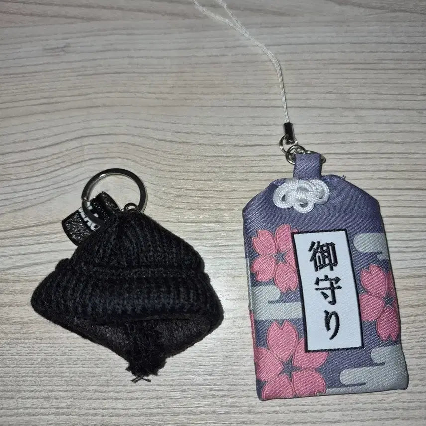 [BUNJANG] Detective Conan Universal Studios Japan Akai Shuichi &amp; Heiji Omamori Charms / 명탐정코난 유니버셜 굿즈 아카이슈이치, 헤이지 오마모리