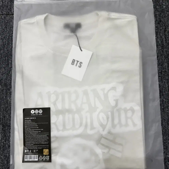[BUNJANG] BTS S/S Tour T-Shirt (Gray) / BTS S/S Tour T-Shirt (Gray) S size