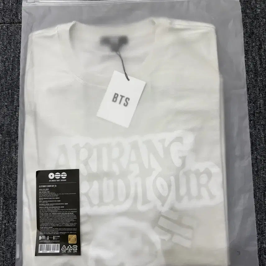 [BUNJANG] BTS S/S Tour T-Shirt (Gray) / BTS S/S Tour T-Shirt (Gray) S size