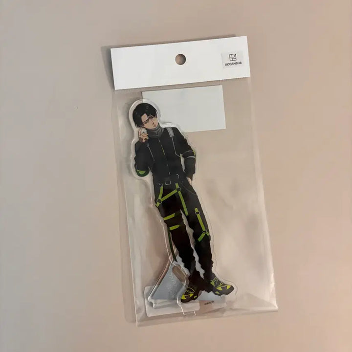 [BUNJANG] Attack on Titan Levi Cyberpunk Collaboration Acrylic Stand / 진격의거인 리바이 사이버펑크 콜라보 아크릴 스탠드