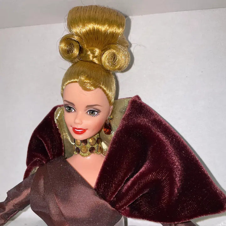 [BUNJANG] 1996 Portrait in Taffeta Barbie Collector Edition by Robert Best Couture Collection (Sealed) / 1996 Portrait in Taffeta 바비 쿠튀르 컬렉션 Robert Best 미개봉급 풀구성 Collector Edition &