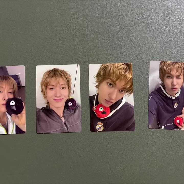 [BUNJANG] Cortisball Martin Photocard + Red Red Scratch Martin Photocard / 코르티스볼 마틴 포카 +레드레드 스크레치 마틴 일괄