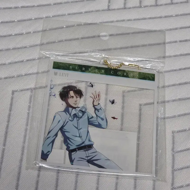 [BUNJANG] Attack on Titan Levi Big Acrylic Keychain (Official Kodansha) / [미개봉] 진격의 거인 리바이 빅 아크릴 키체인 코단샤 정품