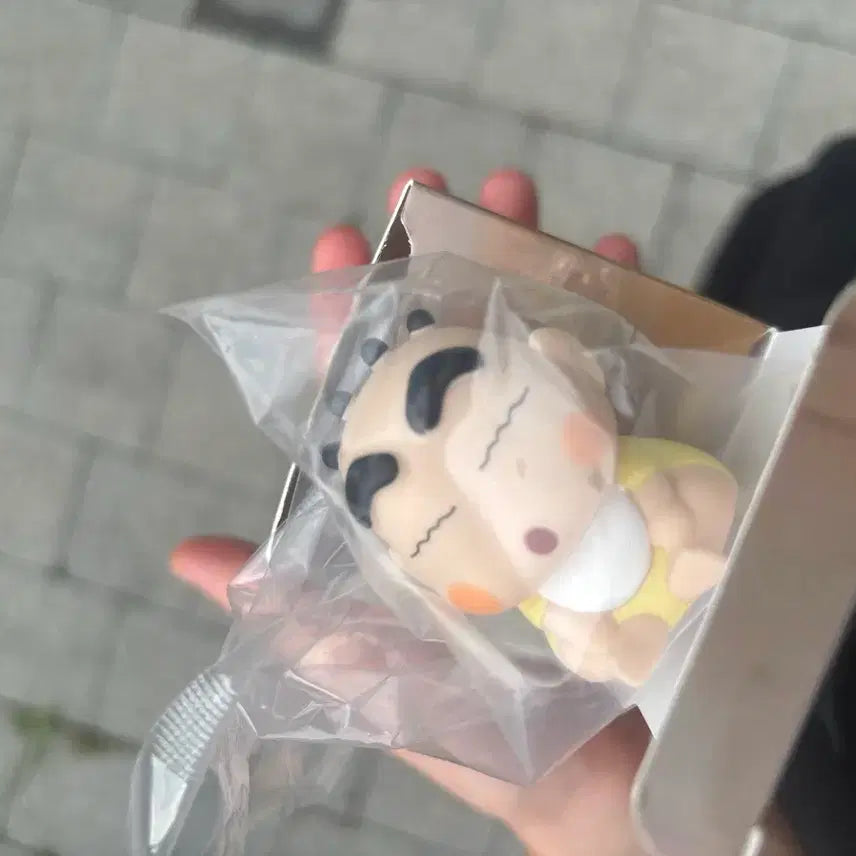 [BUNJANG] Crayon Shin-chan Baby Mood Lamp Figure Gacha / 짱구는 못말려 베이비 무드등 피규어 가챠