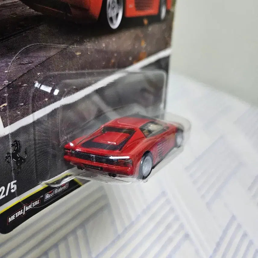 [BUNJANG] Hot Wheels Ferrari Testarossa with Protector / 핫휠 페라리 테스타로사 + 프로텍터
