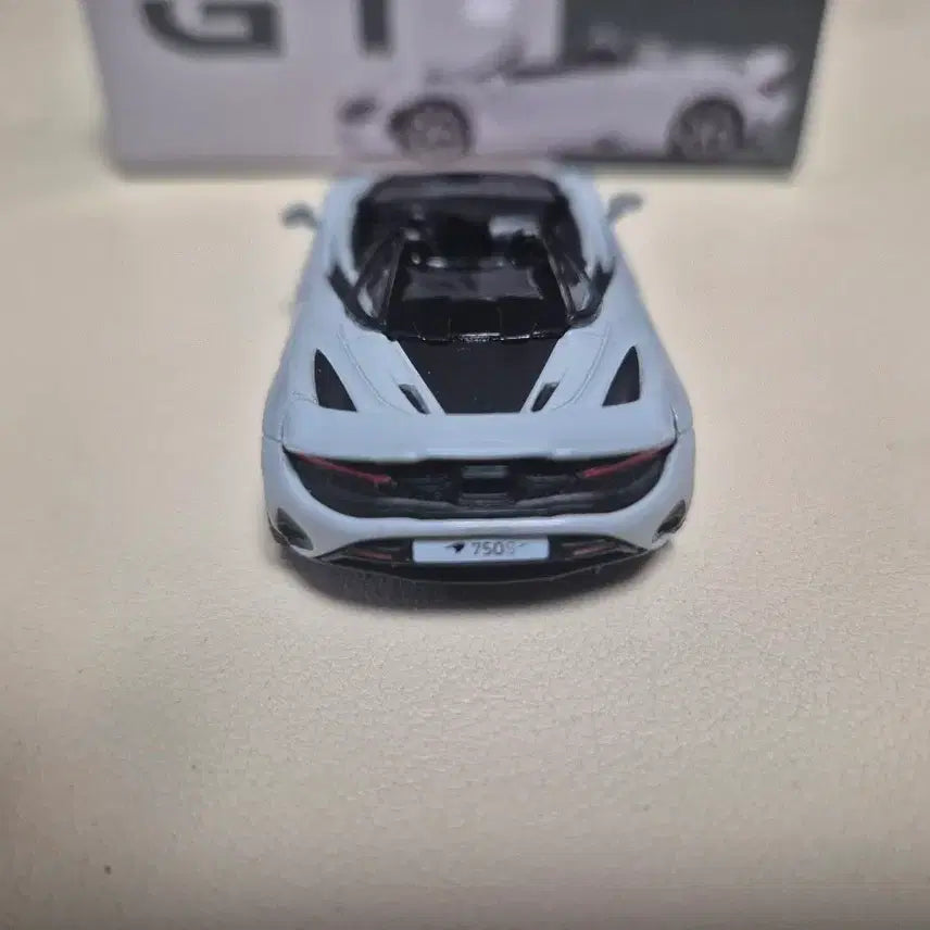 [BUNJANG] Minini GT McLaren 750 Spider 973 Light Grey / (최종가)미니지티 맥라렌 750 스파이더 973 라이트그레이