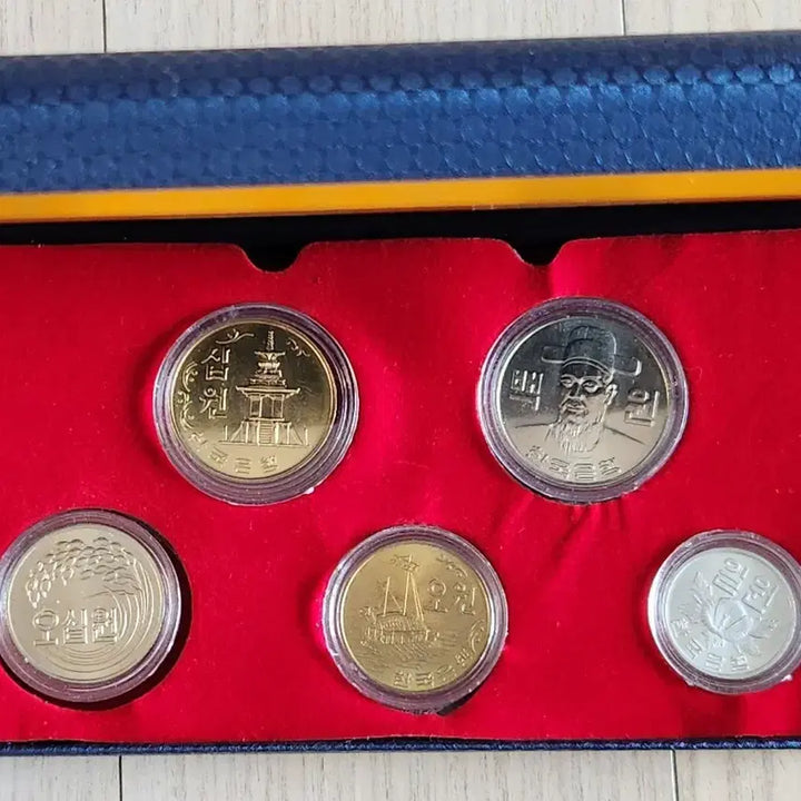 [BUNJANG] 1981 Uncirculated Coin Set / 주화/왕특년 81년 미사용 세트