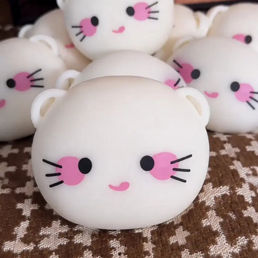 [BUNJANG] Handmade White Cat "Crunchy Slangi" Squishy / (당일발송) 하얀 고양이 크런치 슬랑이 수제 말랑이 묵쫀 얼빡냥이