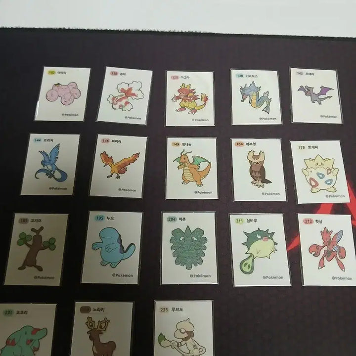 [BUNJANG] Pokemon Stickers 1st &amp; 2nd Gen Artwork Bundle Set (64 pcs) / 포켓몬띠부씰 3자리 1세대 2세대 아트웍 일괄 팔아요
