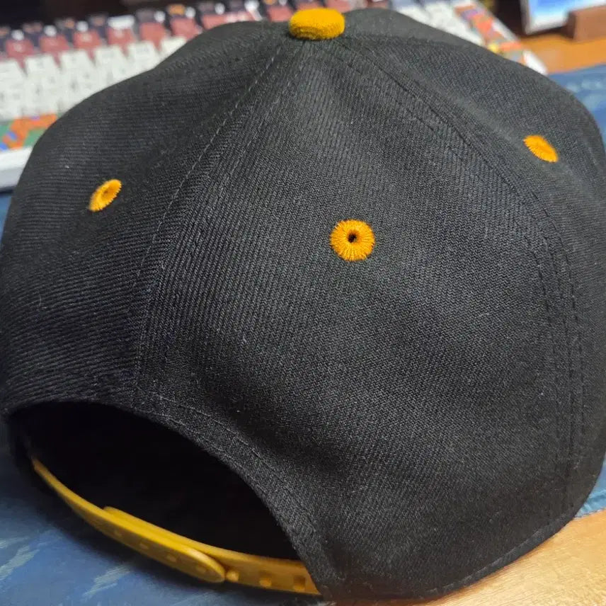 [BUNJANG] Gundam: The Witch from Mercury Mercury Snapback Hat / 건담 수성의 마녀 수마녀 스냅백 캡모자 굿즈