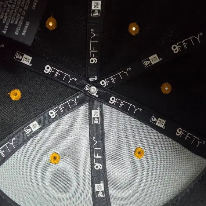 [BUNJANG] Gundam: The Witch from Mercury Mercury Snapback Hat / 건담 수성의 마녀 수마녀 스냅백 캡모자 굿즈