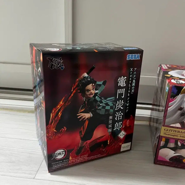[BUNJANG] Demon Slayer Kamado Tanjiro &amp; Daki Figure / 귀멸의 칼날 귀칼 카마도 탄지로 다키 피규어 정품 미개봉