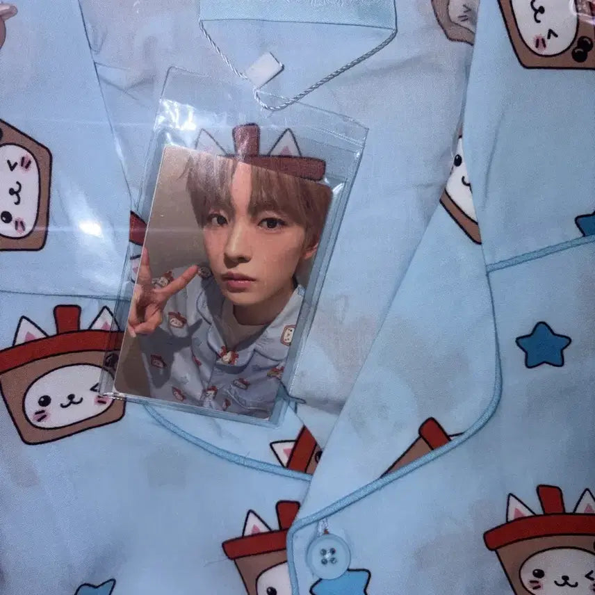 [BUNJANG] NCT Wish Yuushi Pajama Set Sealed Photocard M Size / 유우시 엔시티 위시 파자마 잠옷 미개봉 포카 포함! M사이즈