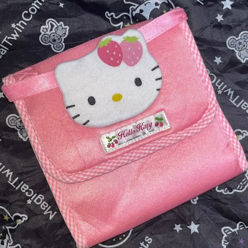 [BUNJANG] Sanrio Classic Strawberry Kitty CD Pouch Storage Case / (가격제안가능)산리오 고전키티 딸기키티 CD 파우치 보관함 수납함 핑크 헬로키티