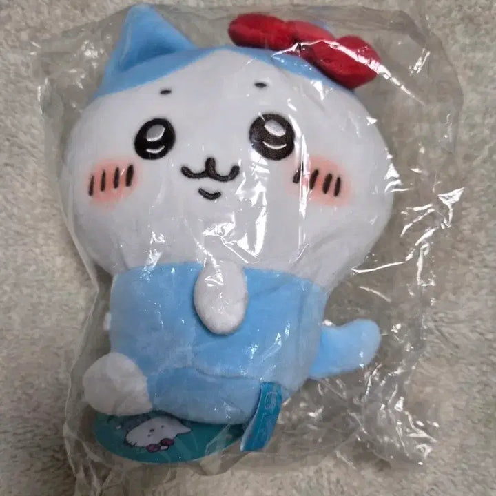 [BUNJANG] Chiikawa x Sanrio Hachiware Collaboration Plush Doll S Size / 치이카와 먼작귀 산리오 하치와레 키티 콜라보 누이구루미 인형 S 양도