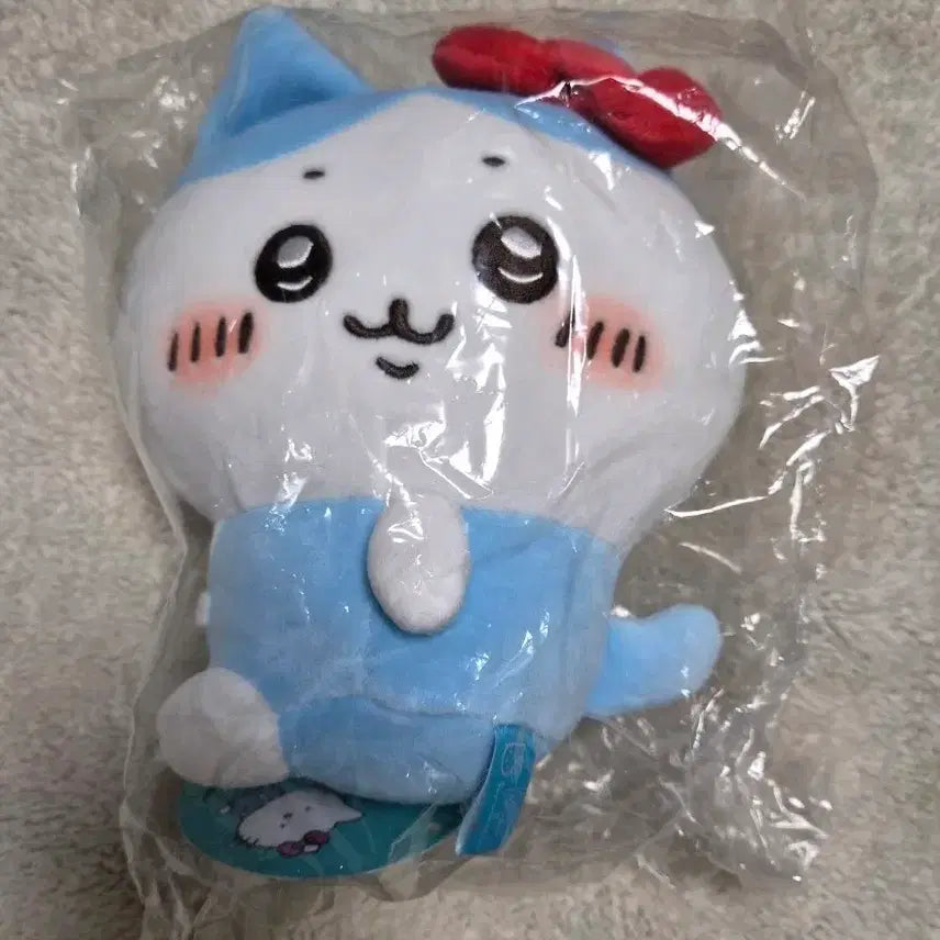 [BUNJANG] Chiikawa x Sanrio Hachiware Collaboration Plush Doll S Size / 치이카와 먼작귀 산리오 하치와레 키티 콜라보 누이구루미 인형 S 양도