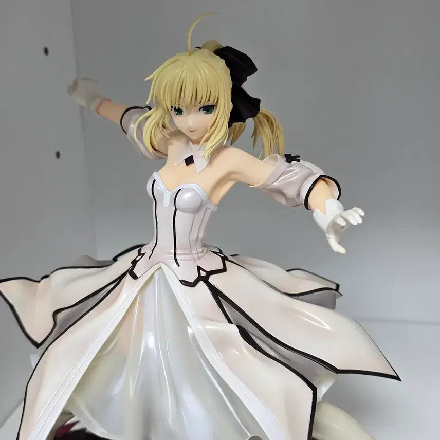 [BUNJANG] Good Smile Company Saber Lily 1/7 Scale Figure / 굿스마일 세이버 릴리 스케일 피규어
