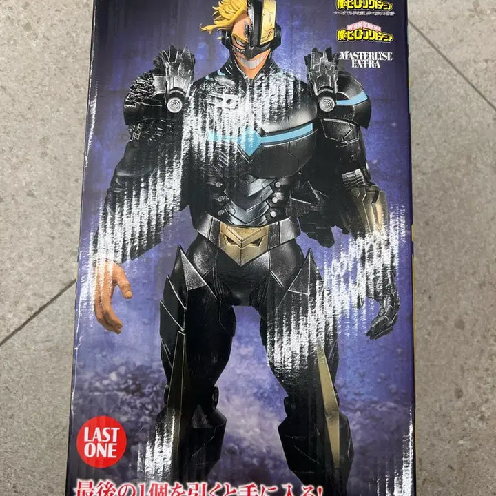 [BUNJANG] My Hero Academia Armored All Might Last One Prize Figure (Sealed) / 택포 14.5 미개봉 히로아카 아머드 올마이트 라스트원  피규어