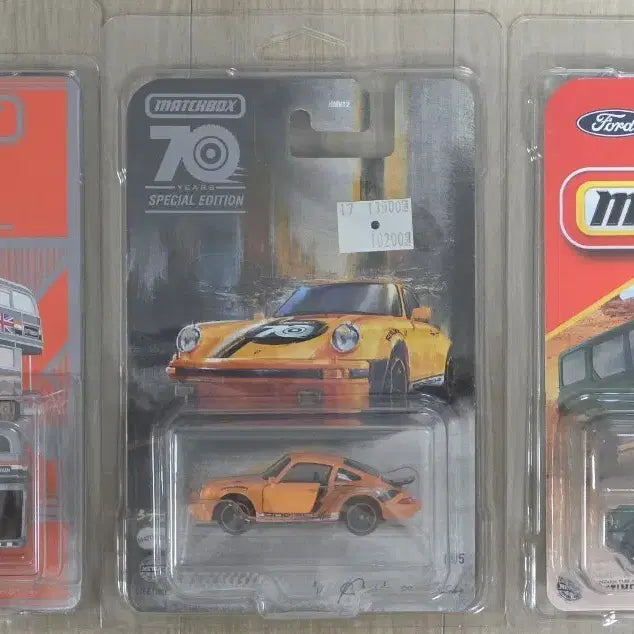 [BUNJANG] Matchbox 70th Anniversary 3-Car Set (Red Bus, Blue Porsche, Ford Bronco) with Protectors / 매치박스 3종 (프로텍터 포함) 사진 꼭 보세요!