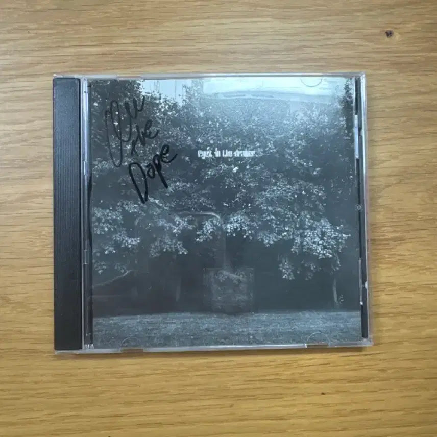 [BUNJANG] QWER Eyez in the Drawer Signed CD / Qm eyez in the drawer 사인 cd 판매합니다