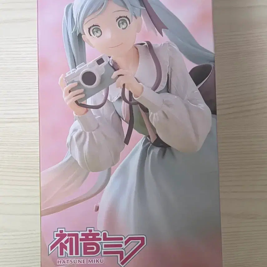 [BUNJANG] Holiday Memories Hatsune Miku Figure / 급처) 홀리데이 메모리즈 하츠네 미쿠 피규어